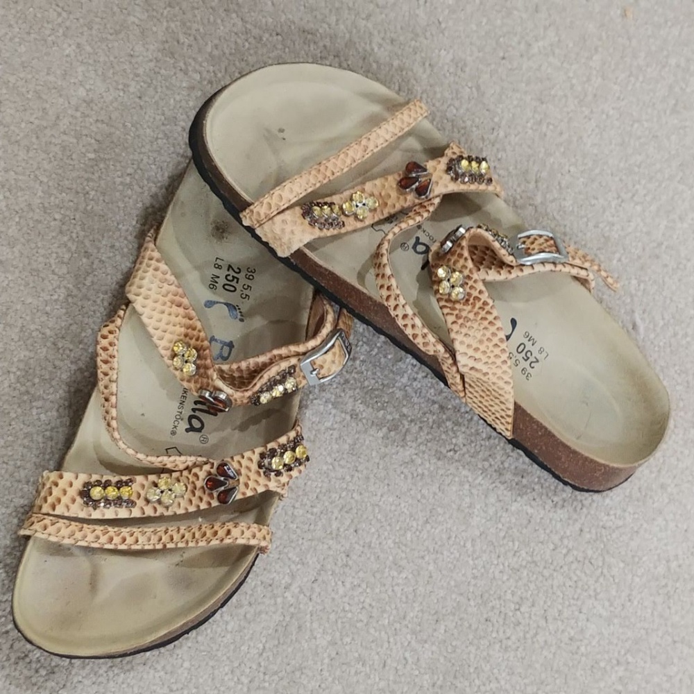 sandles